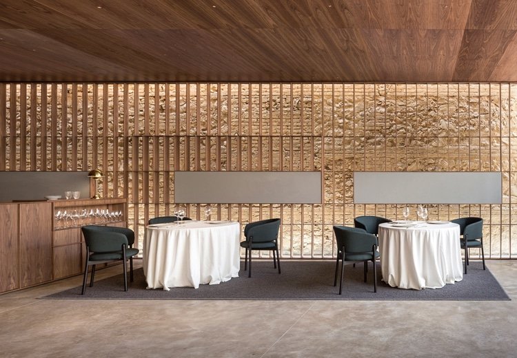 Restaurante Ricard Camarena en revista the touch - Muebles de diseño por Blasco&Vila