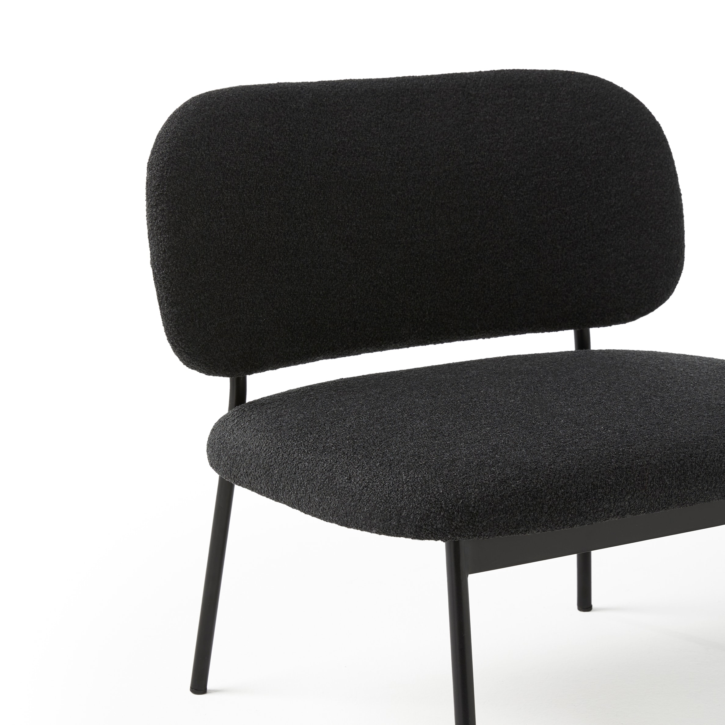Lobby Chair Tapizado Negro RC Metal - Blasco&Vila - Muebles de diseño