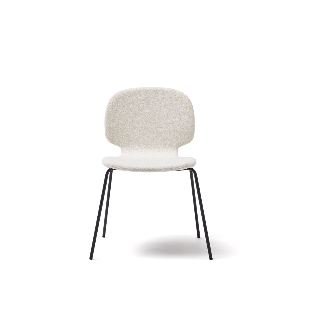 HALO Chair 4-Leg Metal Base (Smooth Upholstered)