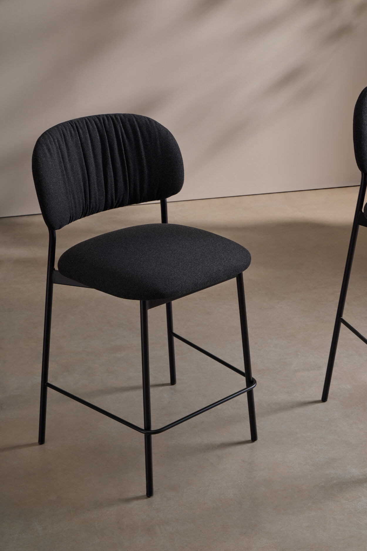 RC Metal Soft Medium Stool - Image 6