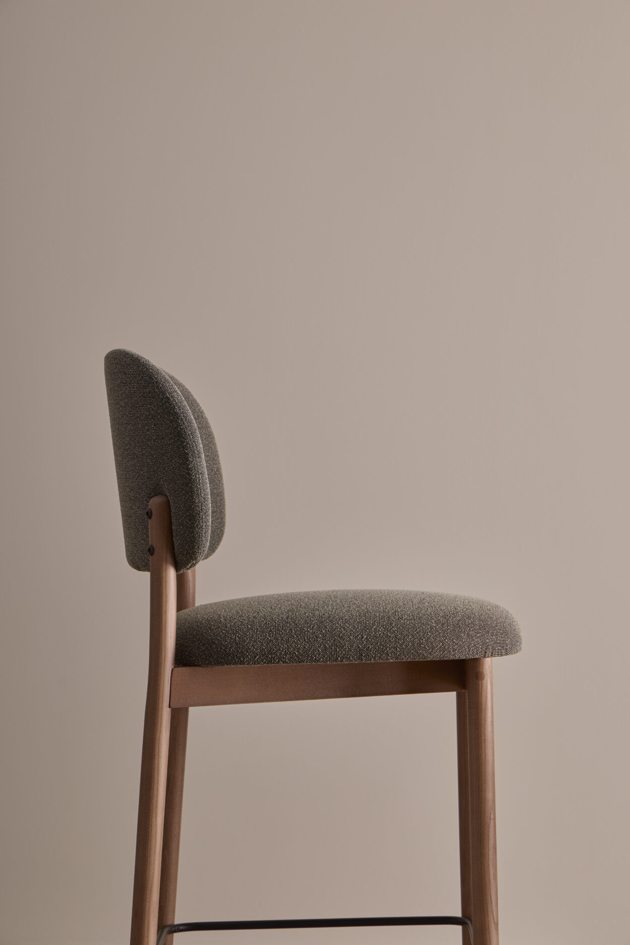 RC Wood High Stool - Image 4