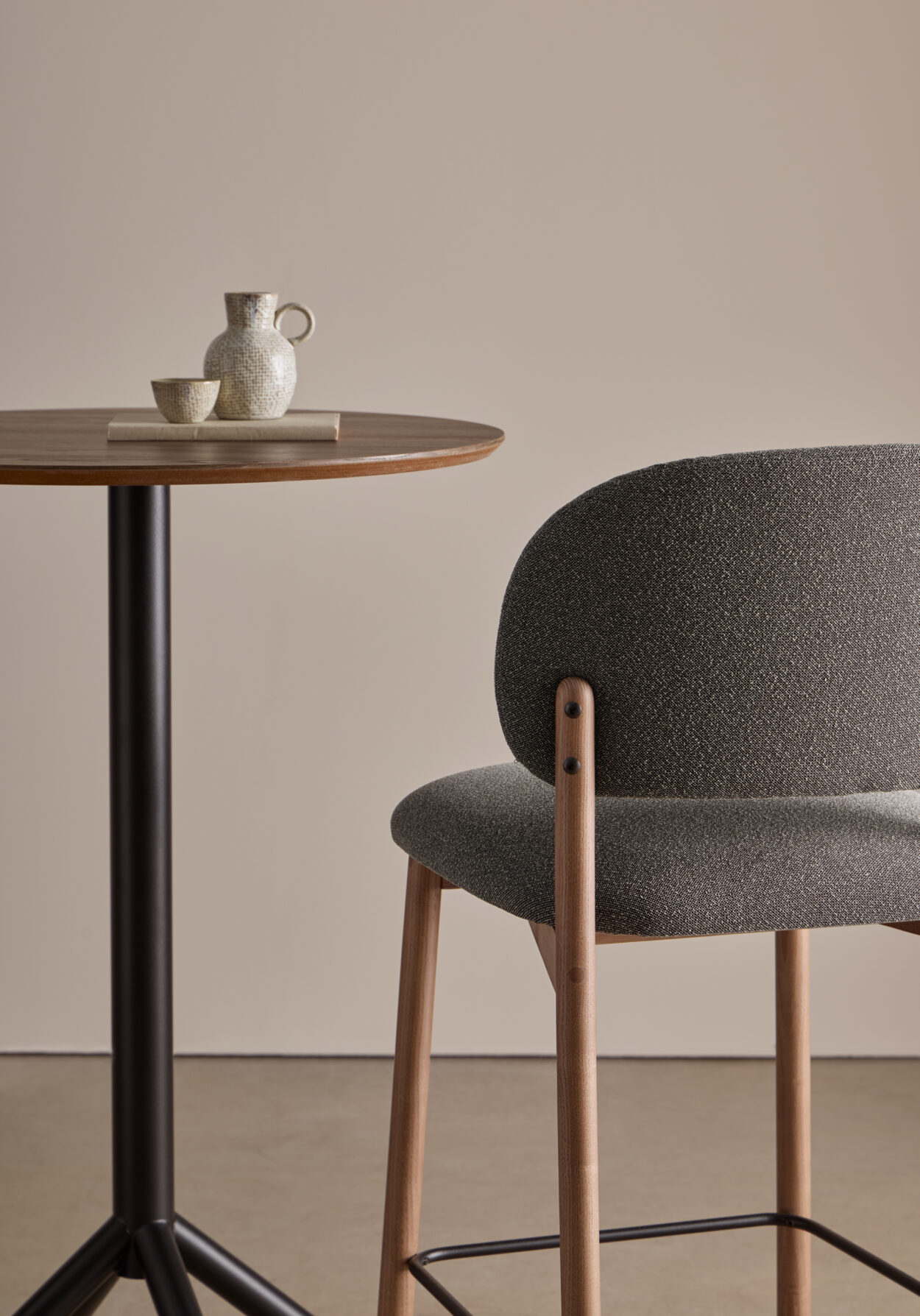 RC Wood High Stool - Image 6