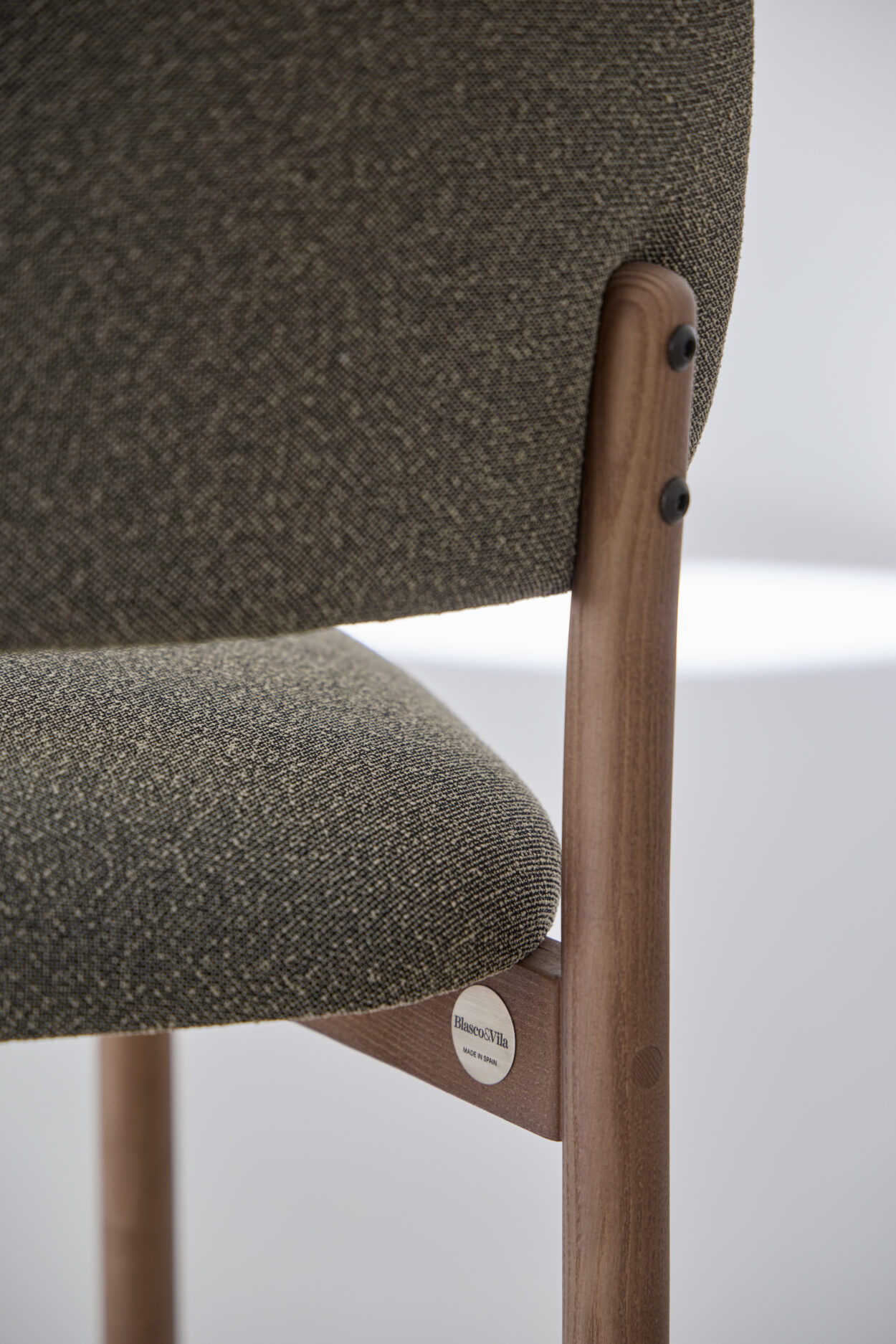 RC Wood High Stool - Image 5