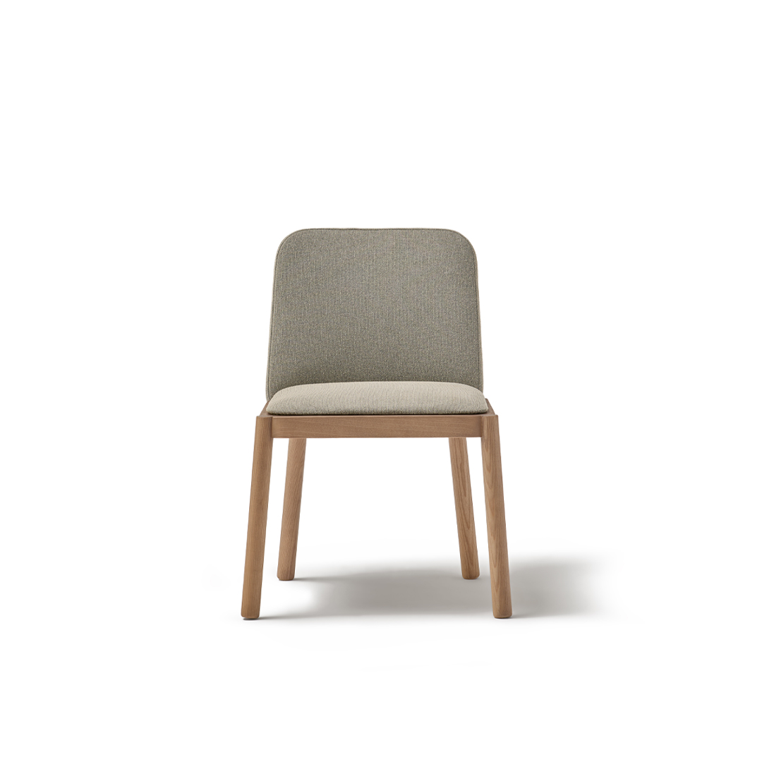 URMUS Chair 4-Leg Wood Base